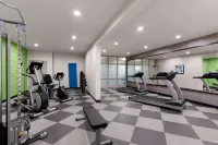 La Quinta Inn & Suites by Wyndham Loudon - Gym