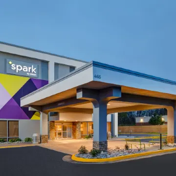 Spark by Hilton Jackson Ridgeland