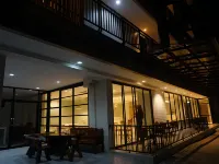 烏汶叻差他尼168套房酒店 鄰近Huai Muang的酒店