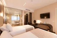 Hotel King, by R Collection Hotels Hotels in Desio