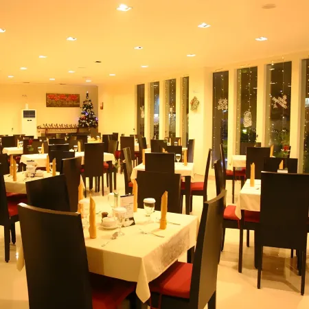 Royal Mamberamo Hotel
