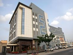 Hotel Crystal Park