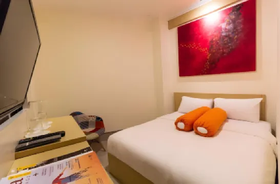 Front One Residence Syariah Mampang Hotels in South Jakarta