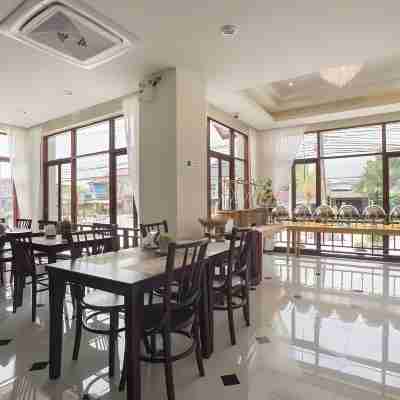 เดอะละงู บูทิค Dining/Meeting Rooms