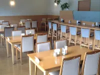 Alpha Hotel Tokushima - parkir