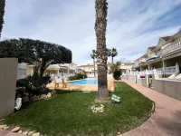 Quesada Holiday Bungalow - piscina