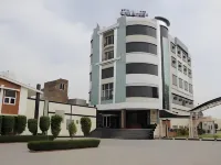 Hotel Krishna Continental - parking