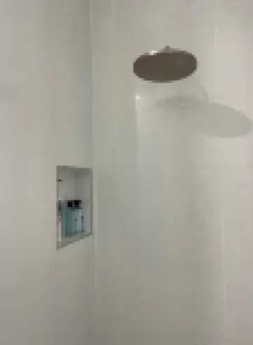 Misty farm in the mist in the hills among the wild life and the stars at night 羅伯遜酒店