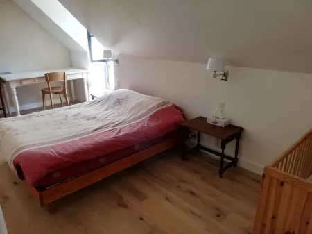 Maison de Caractère Restaurée à 800m de la Plage et 500m Gr34 Отели в г. Моэлан-Сюр-Мер