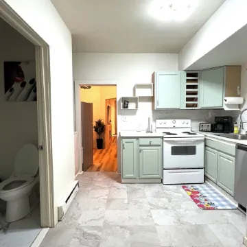 Mid term Downtown Apartment