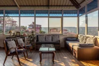 The Loft Hotel di Wai