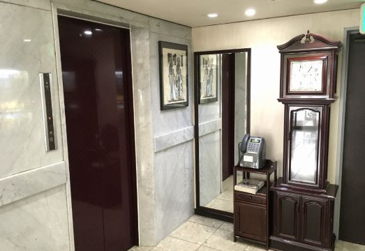 Business Hotel Century의 객실 내부