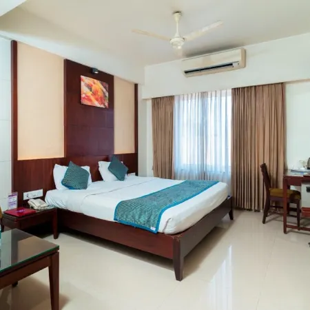 Hotel Chaitali - Pure Veg