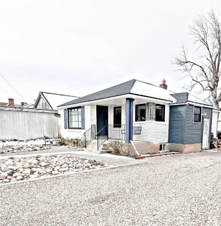 Whole House in Nephi. Sport Teams? This is the Place to Stay! Отели в г. Нифай