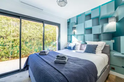 Luxurious Villa with Heated Pool 6Br-12p - Cannes Hotels in Le Cannet