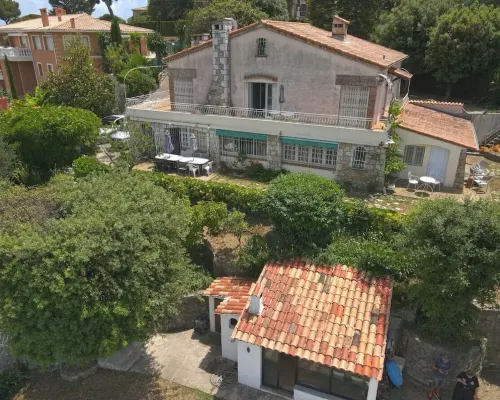 Large Panoramic Villa Retreat ビオットのホテル