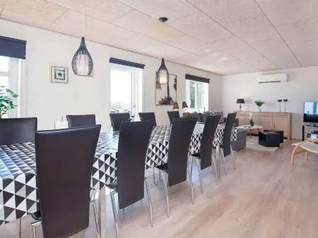 14 Person Holiday Home in Fur by Traum Отели в г. Fur