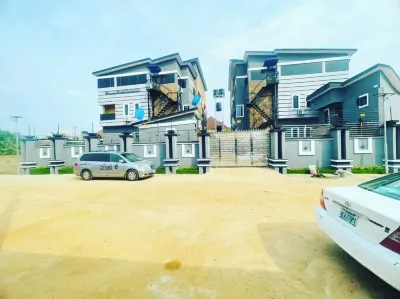 Kafz Luxury Apartments Hotels in Oyi