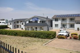 Coachman's Inn Motel