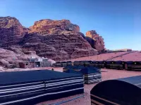مخيم البدو الصحراوي