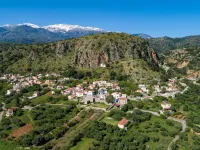 Charming Holiday Home in Maheri