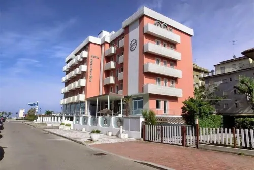 Hotel Delfino - Airport Shuttle