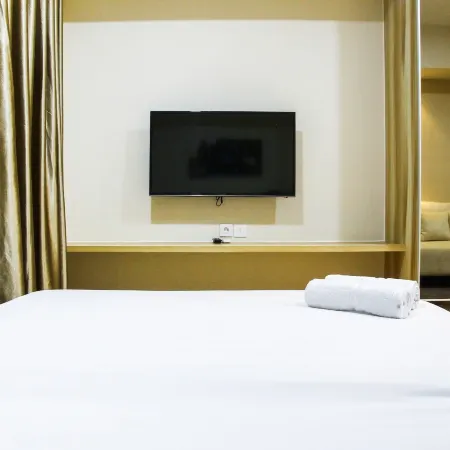Modern Style the Oasis Studio Apartment with Comfortable Sofa