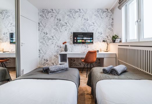 에미하우스 스카이라인 아파트먼트