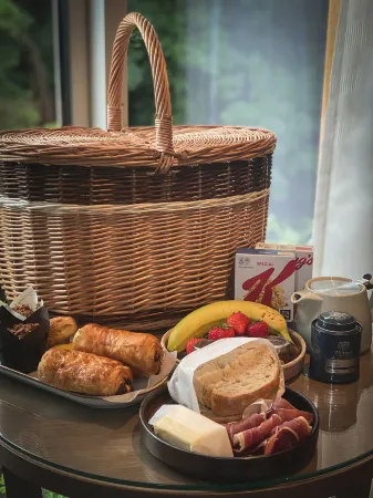 Stables Ashbourne Отели в г. Мейплтон