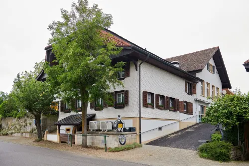 Hotel Jäger Jeuss-Murten - Self-Check-IN Hotels in See District
