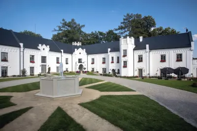 Zámek Kvasetice Hotels in 