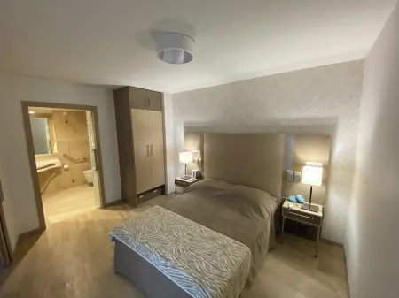 Zenao Montreuil Croix de Chavaux Отели рядом с достопримечательностью «Point de vue de la grande traverse - Parc Jean Moulin»