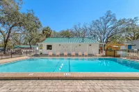 Happy Travelers RV Resort Hotels in Hillsborough County