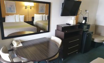 Split Mountain Motel