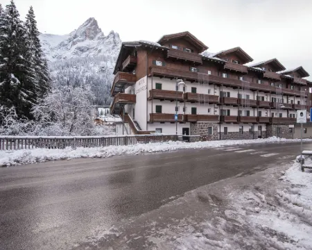 Hotel Colfosco Hotels in Siror