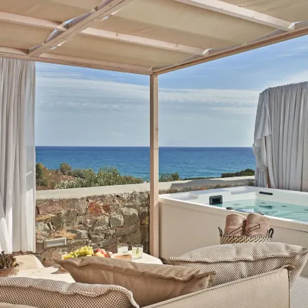 Volcano Luxury Suites Milos - Adults Only