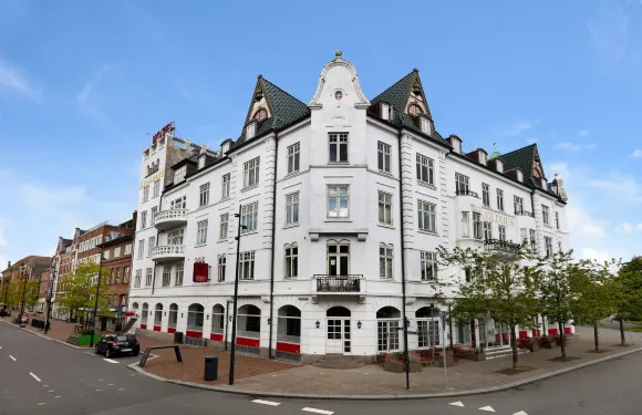 薩克西杜斯米林酒店