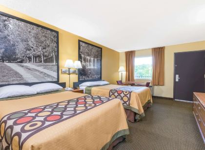 Super 8 by Wyndham Williamsburg