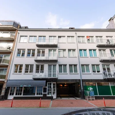 Huswell - Modern Apartment in Heart of Knokke with Terrace Hotels near Heist