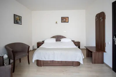 Andy Brasov DASH 주변 호텔