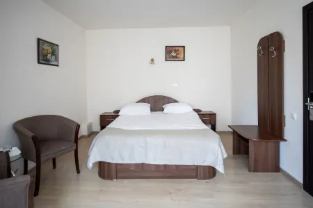 Andy Brasov Отели рядом с достопримечательностью «DASH»