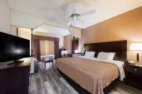 Quality Inn and Suites Terrell - parking