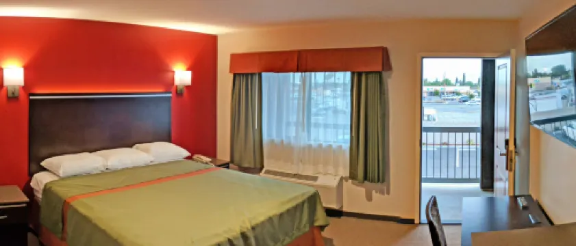 Epic Hotel Hotels in Pico Rivera