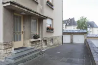 The Queen Luxury Apartments - Villa Medici Hotels in Strassen