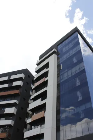 Suite Metropoli Bristol Отели рядом с достопримечательностью «Капилья-дель-Омбре»