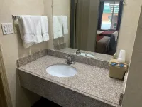 Coachman's Inn Motel - Inns