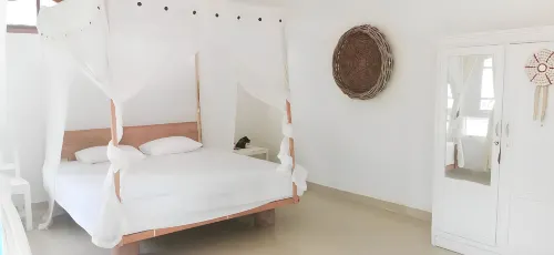 The Village Inn Rua Beach Hotels in Wanokaka