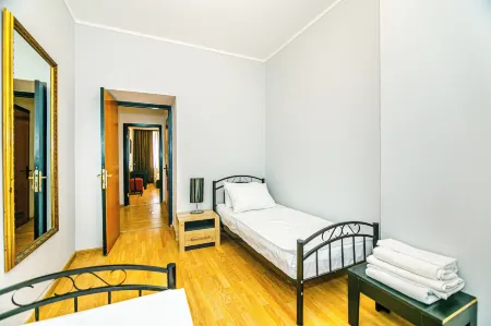 อพาร์ทเมนต์ Azneft Garden