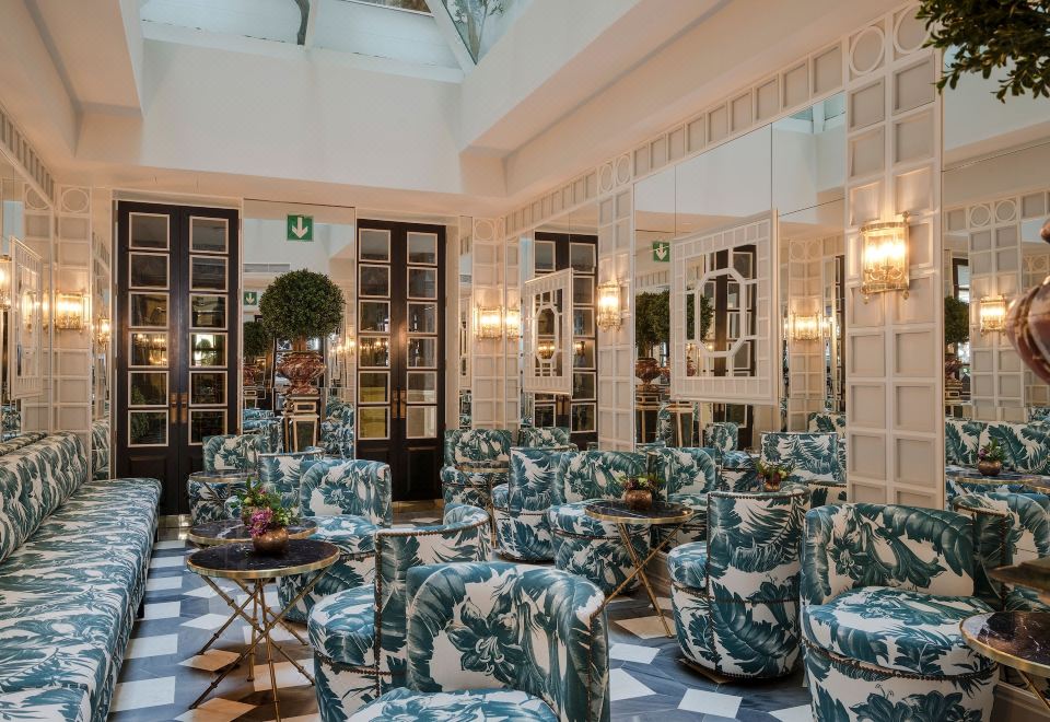 헤리티지 마드리드 호텔 로비