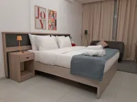 Shade Suites and Studios Hotels near Ras El Nabaa
